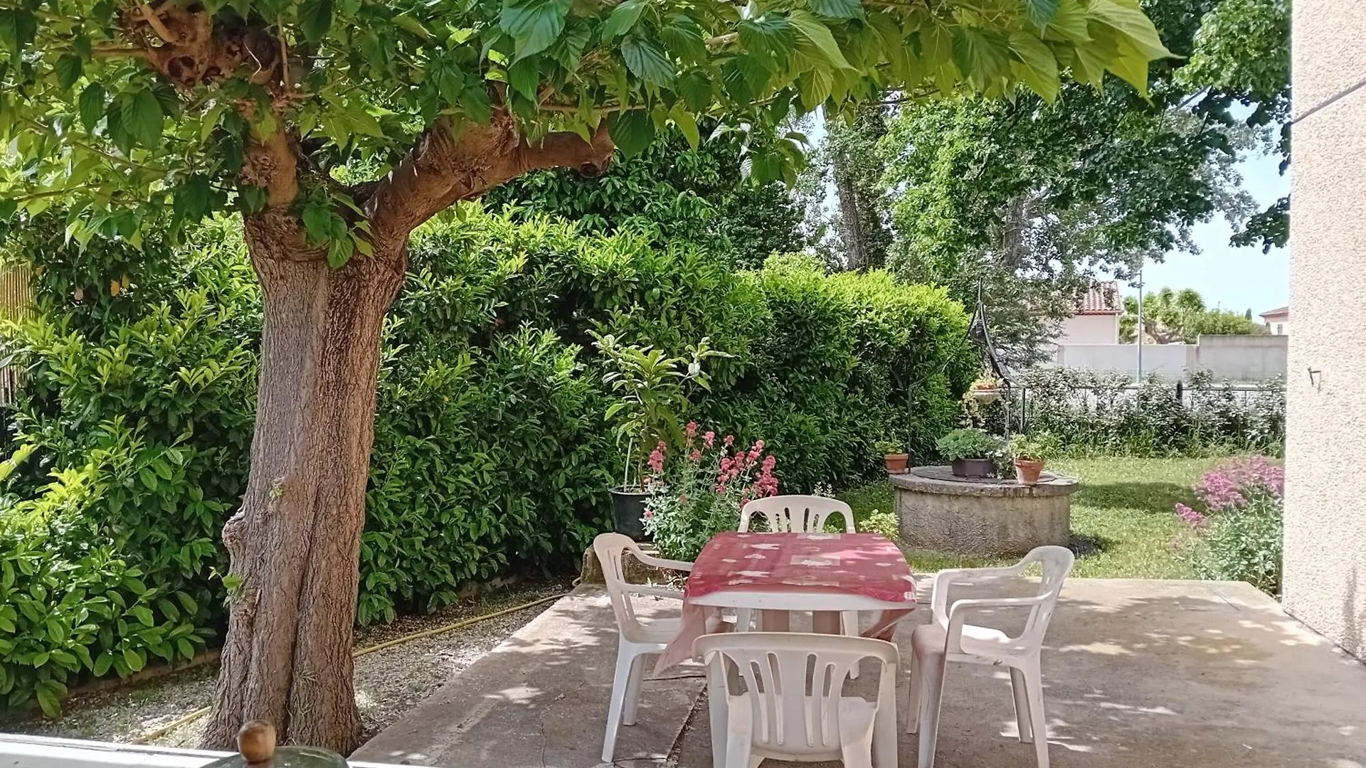 איסטרס Gite En Provence